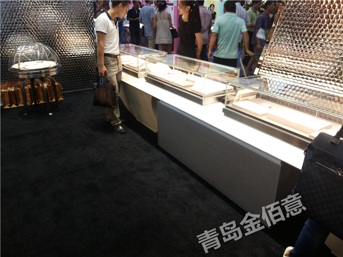 青島金佰意珠寶展柜04