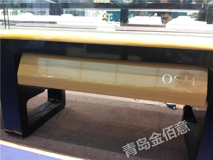 青島金佰意珠寶展柜A4